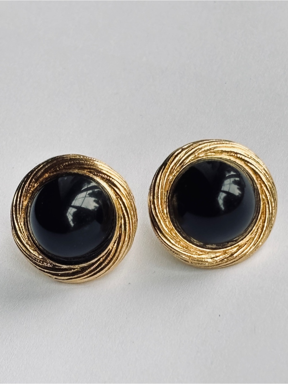 Trifari Vintage 70s 80s Black Rhinestone Cabochon Gold Tone Pierced Earrings - Picture 2 of 5